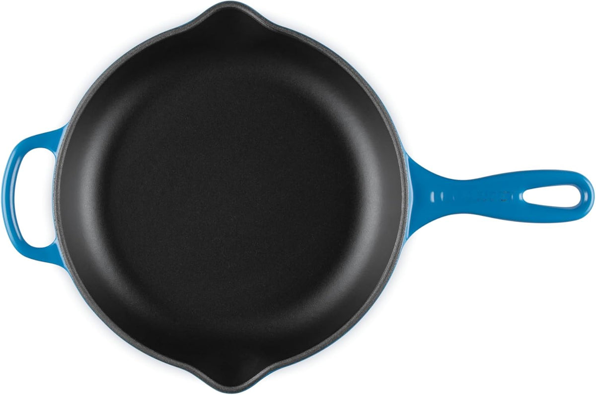 Le Creuset signature skillet helper handle detail