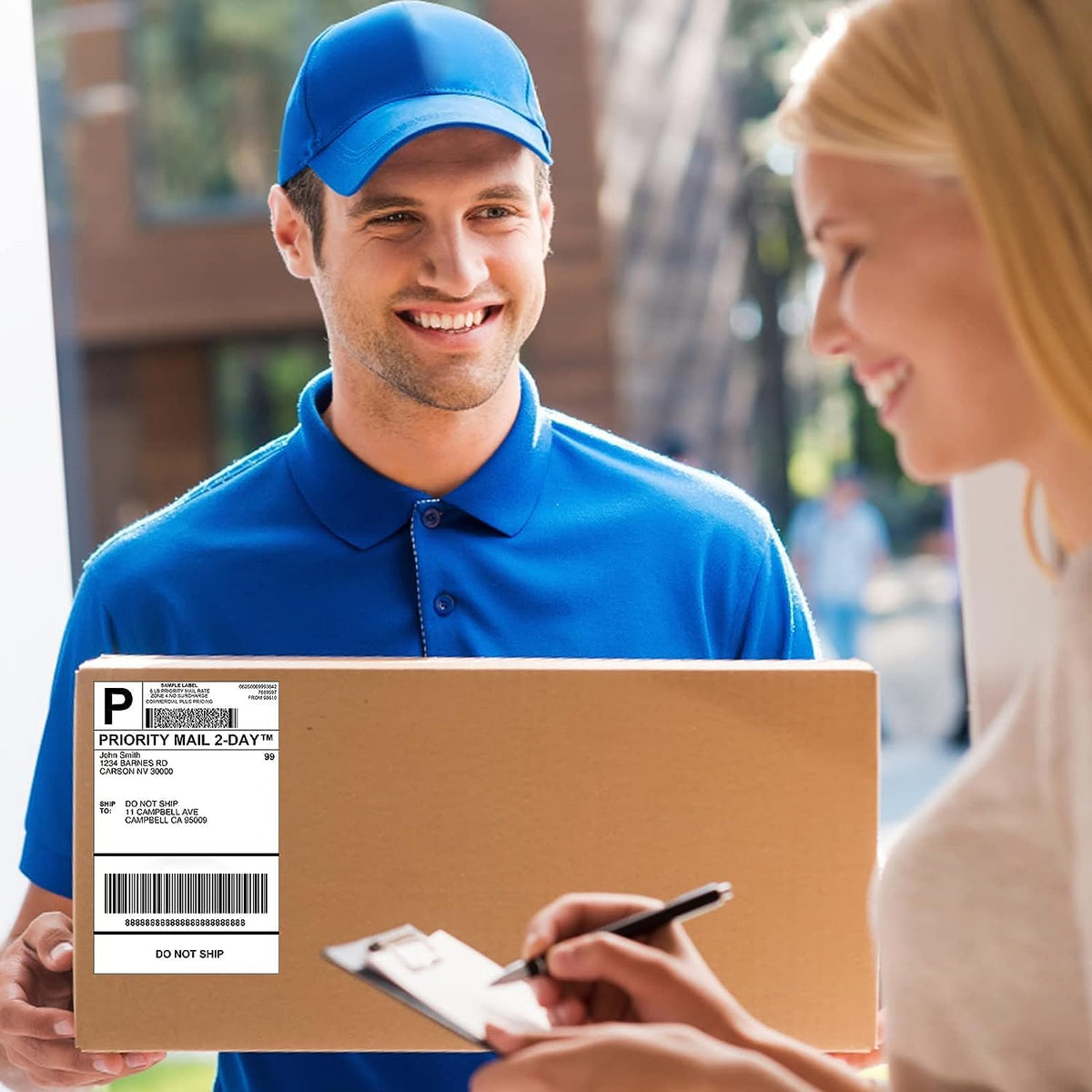 Omezizy thermal labels applied on shipping carton