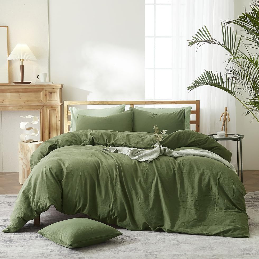 AMWAN army green bedding set queen size front view on a modern rustic bed