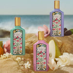 Gucci Flora Gorgeous Magnolia spray nozzle and cap closeup