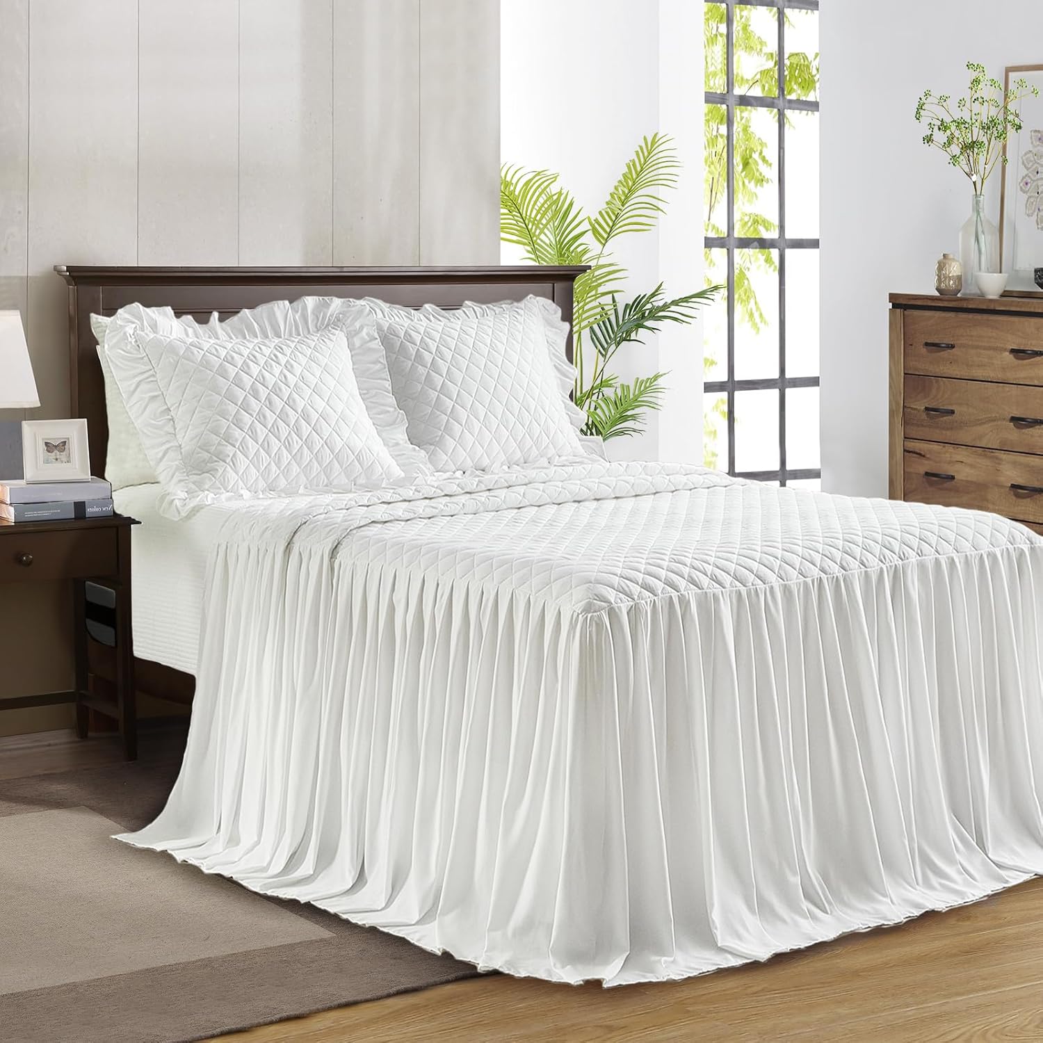Uozzi Bedding king size white ruffle skirt bedspread front view