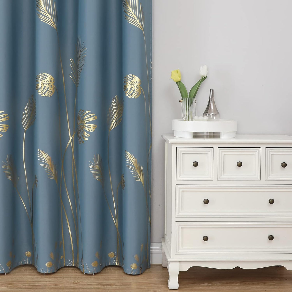 Estelar Textiler gold palm tree pattern close up