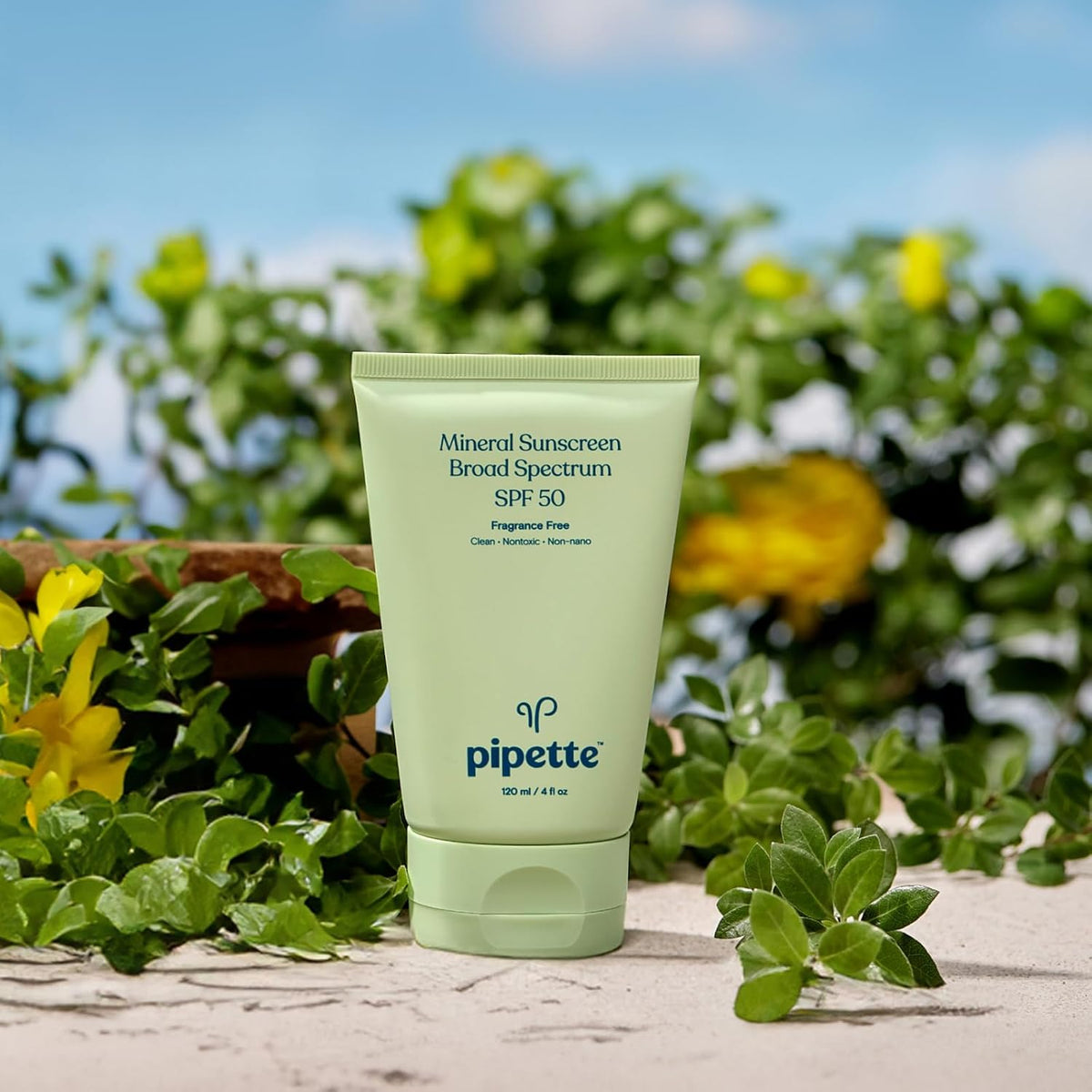 Pipette SPF 50 mineral sunscreen cap and nozzle detail