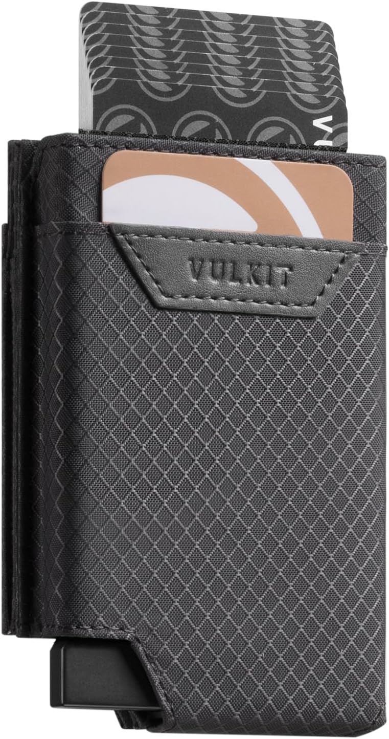 VULKIT men minimalist wallet lifestyle view