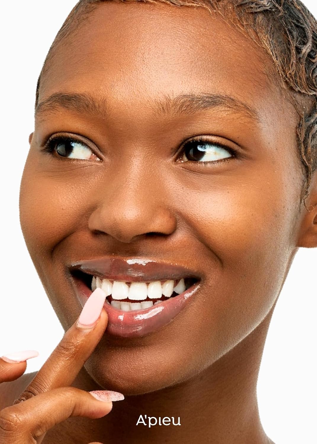 A'PIEU Honey & Milk Daily Lip Mask Peach application on model lips