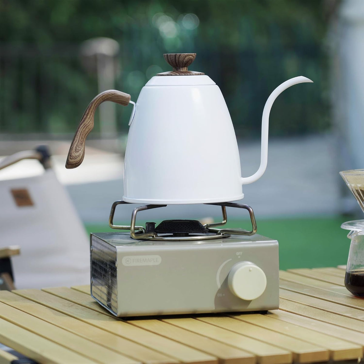 BariSmate pour over kettle on stovetop setup