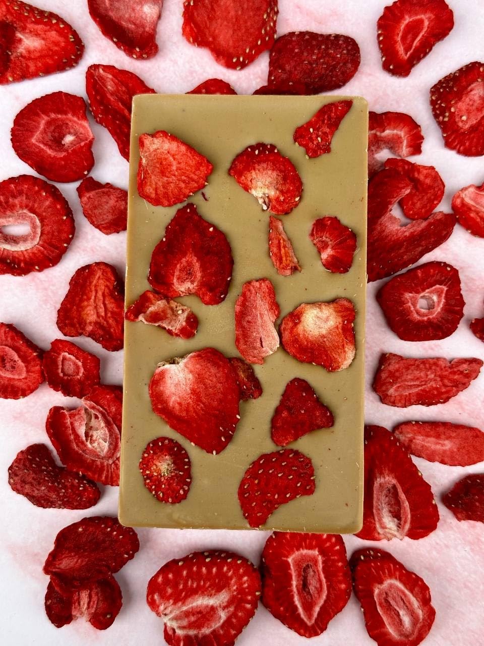 Rawmio Sweet Strawberry Bark pack of two