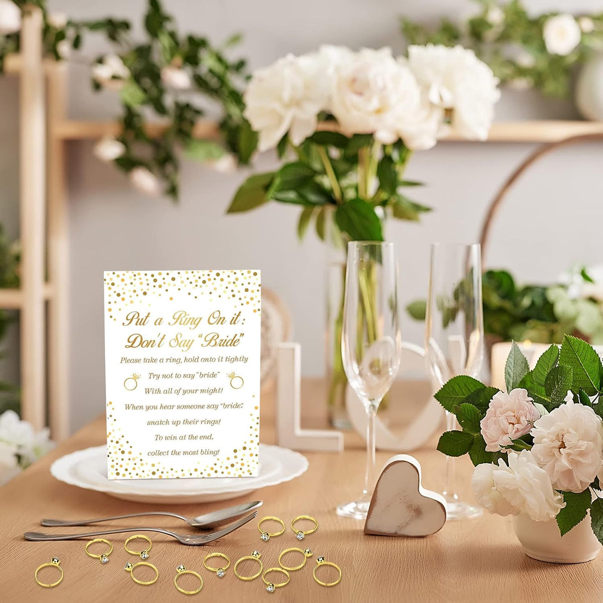 Table decoration layout using Jetec wedding shower game pieces