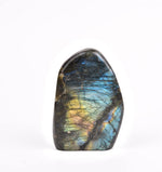 Jic Gem premium labradorite crystal packaging and overall presentation.