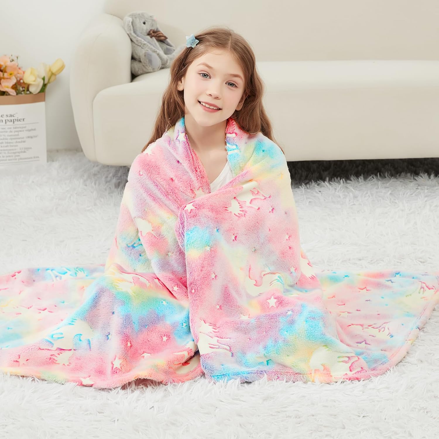 Viviland Kids Glow in The Dark Blanket front view showcasing the pink unicorn pattern