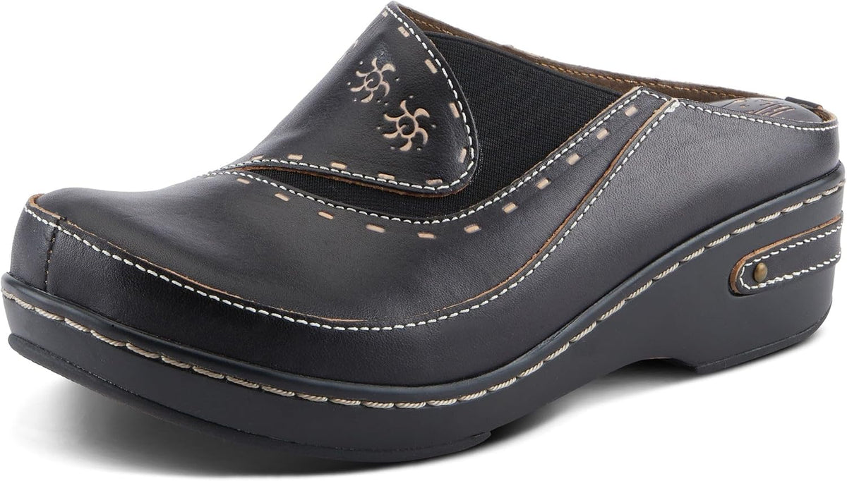 L'Artiste Spring Step women's chino leather clog front view