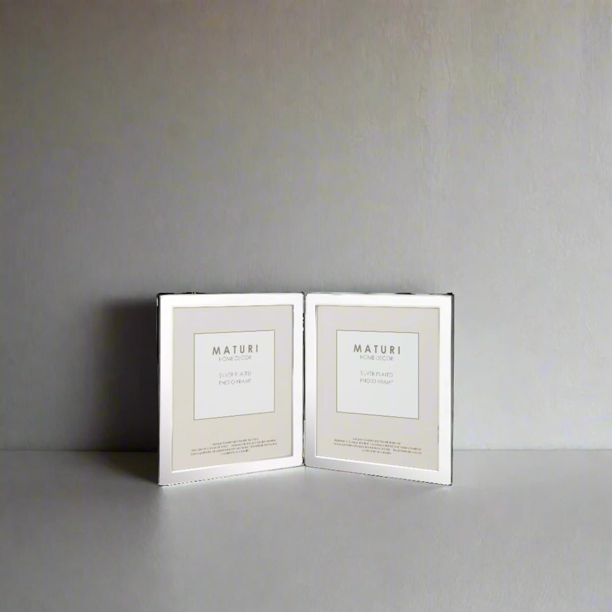 Maturi silver photo frame velvet backing detail