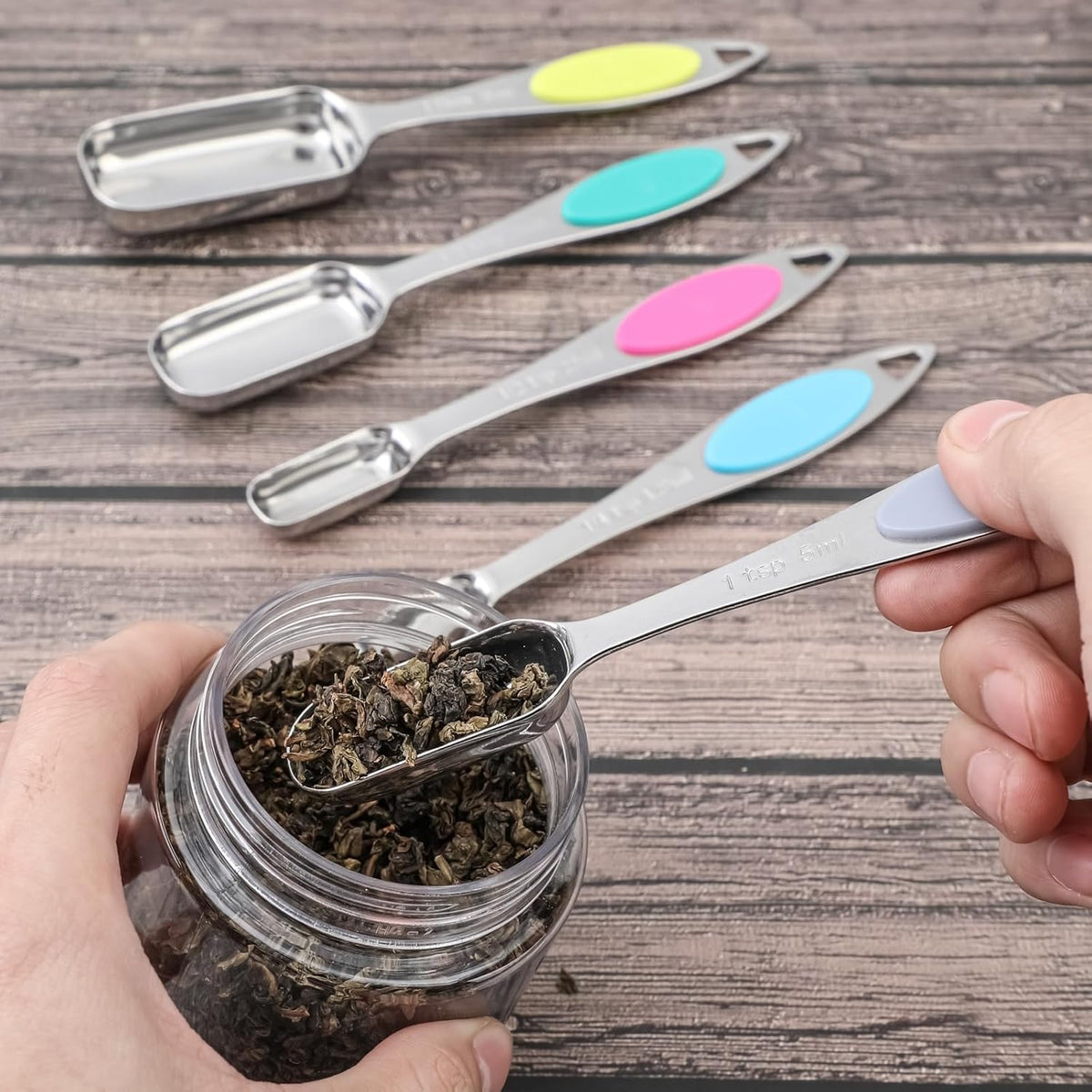 Calicage colorful silicone handle measuring tools close up