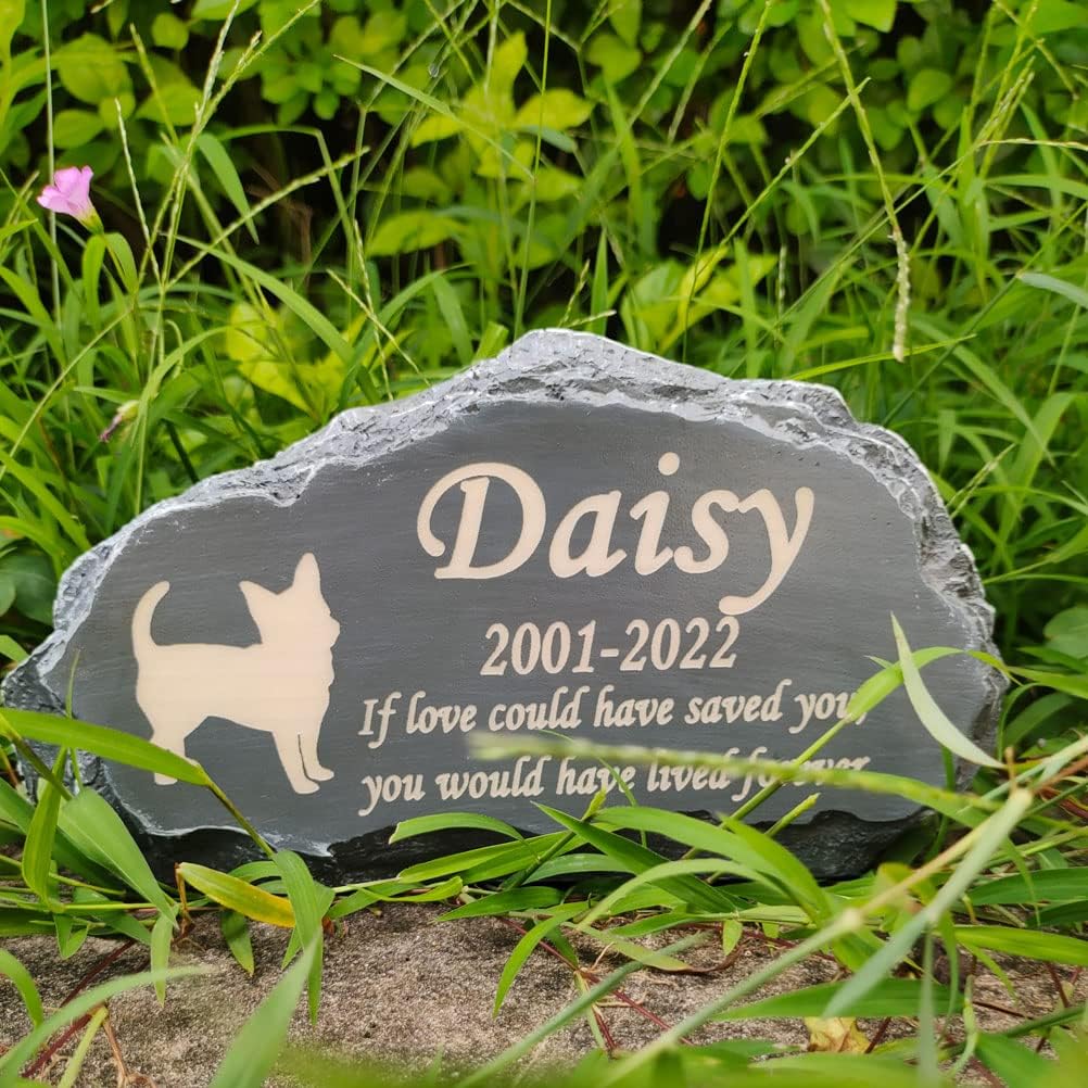 Weather resistant pet remembrance stone for outdoor display