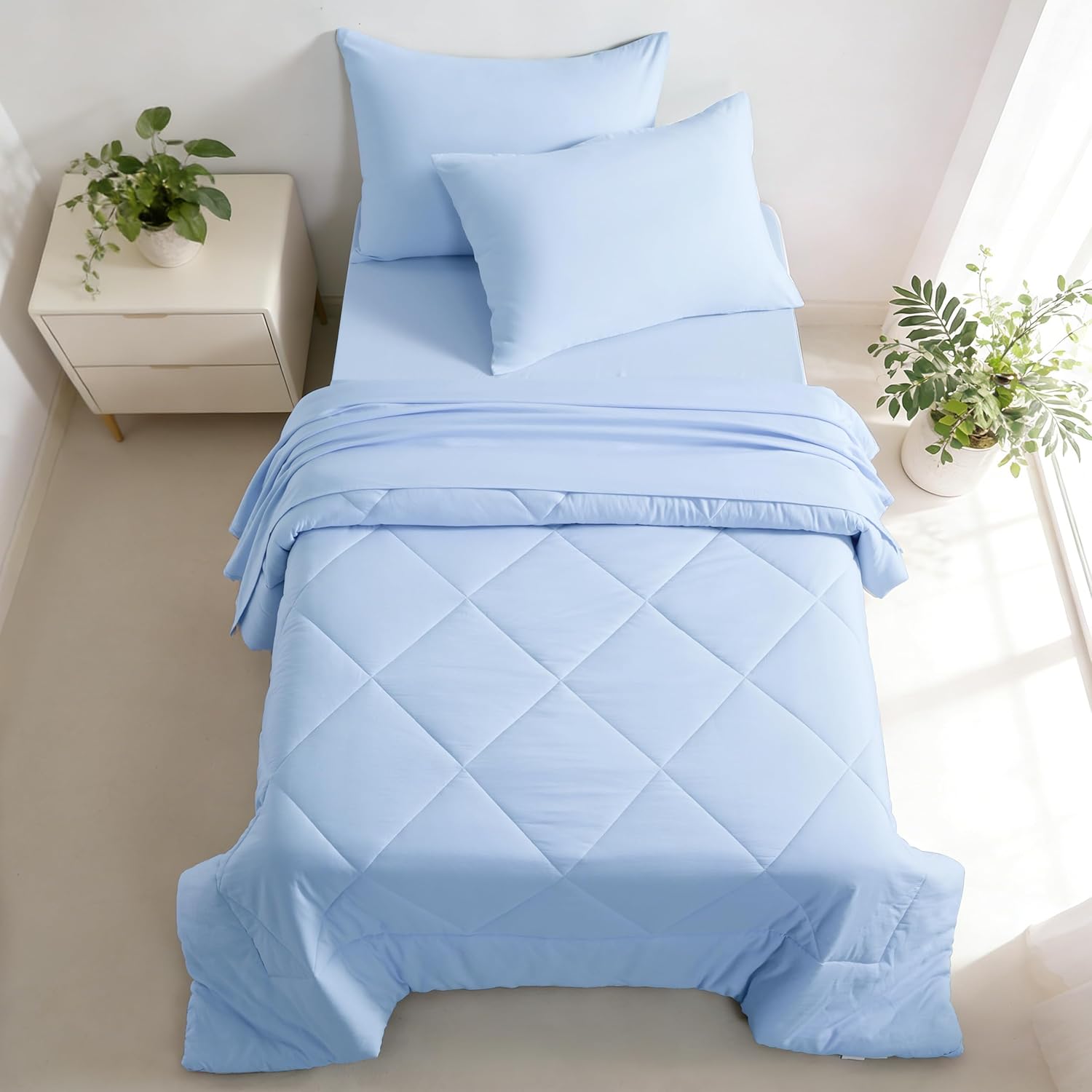 Flxxie 4 piece toddler bedding set aqua front view