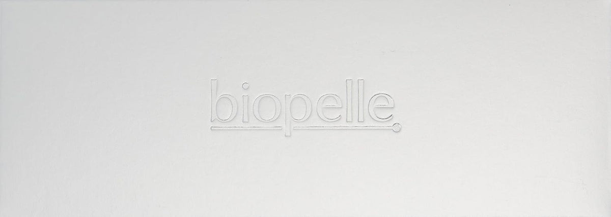 Biopelle Retriderm 30 ml bottle side angle
