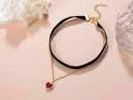 Famdecor adjustable black velvet collar necklace on display