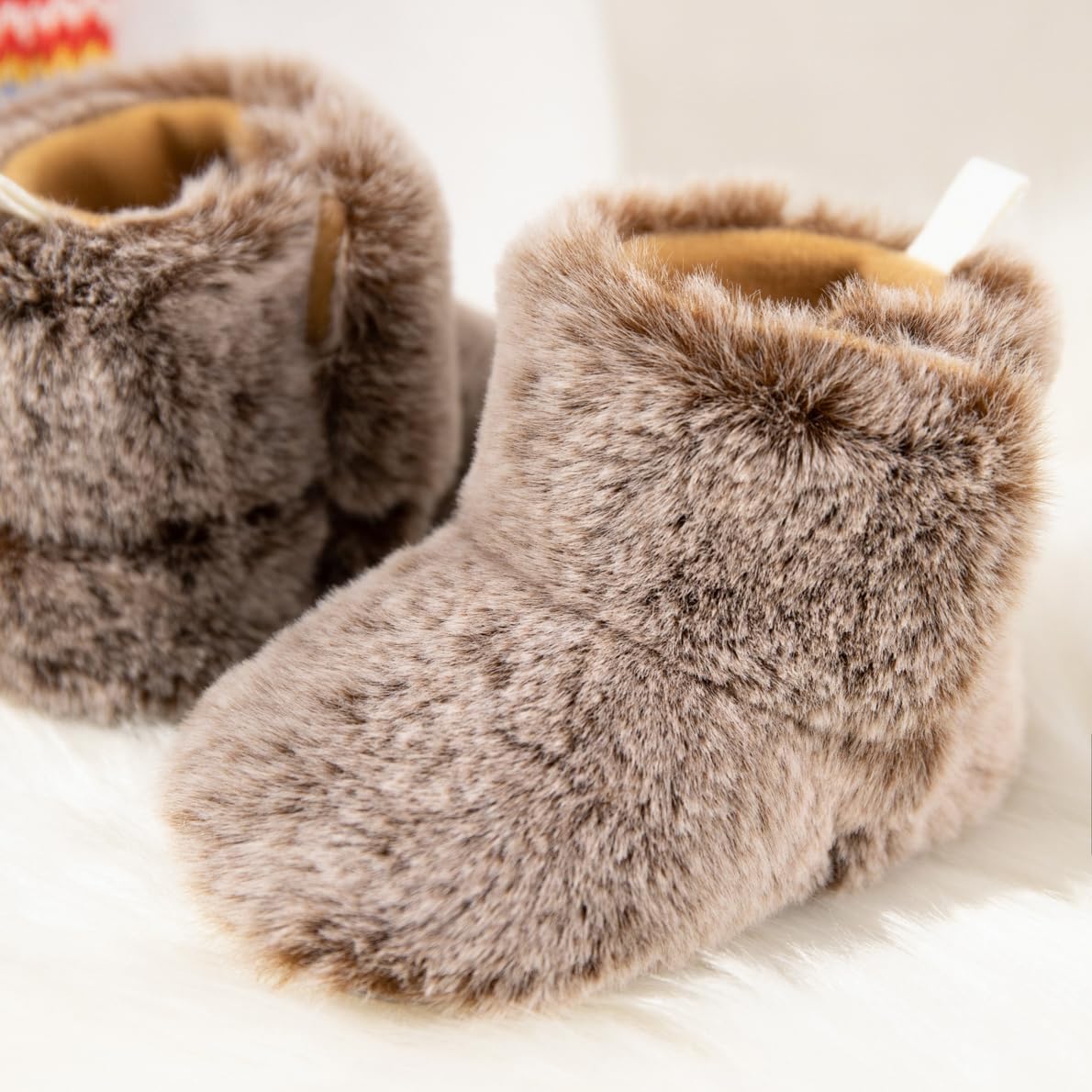 Zoolar baby snow shoes angled perspective showing stitching details