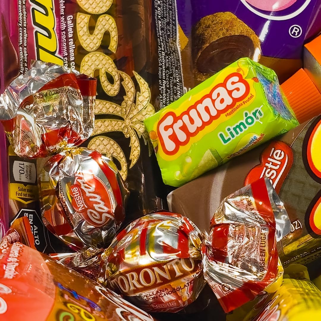 Calesbox Venezuelan candy box opened with eleven full size traditional sweet treats.