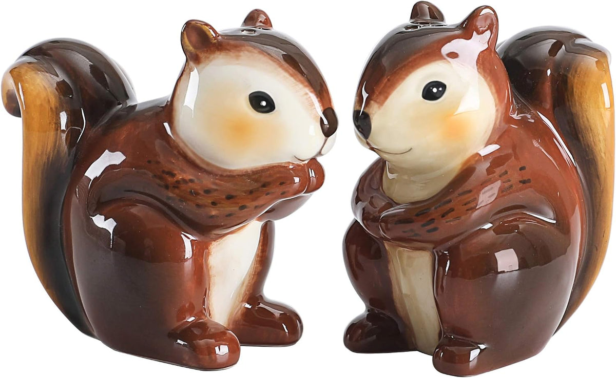 Bico squirrel salt and pepper shaker set front view ceramic tabletop decor