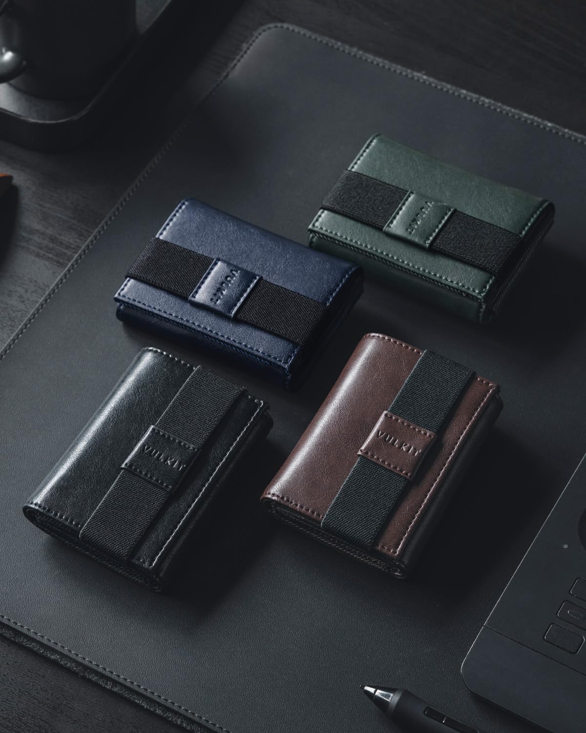 VULKIT RFID blocking wallet demonstrating card security