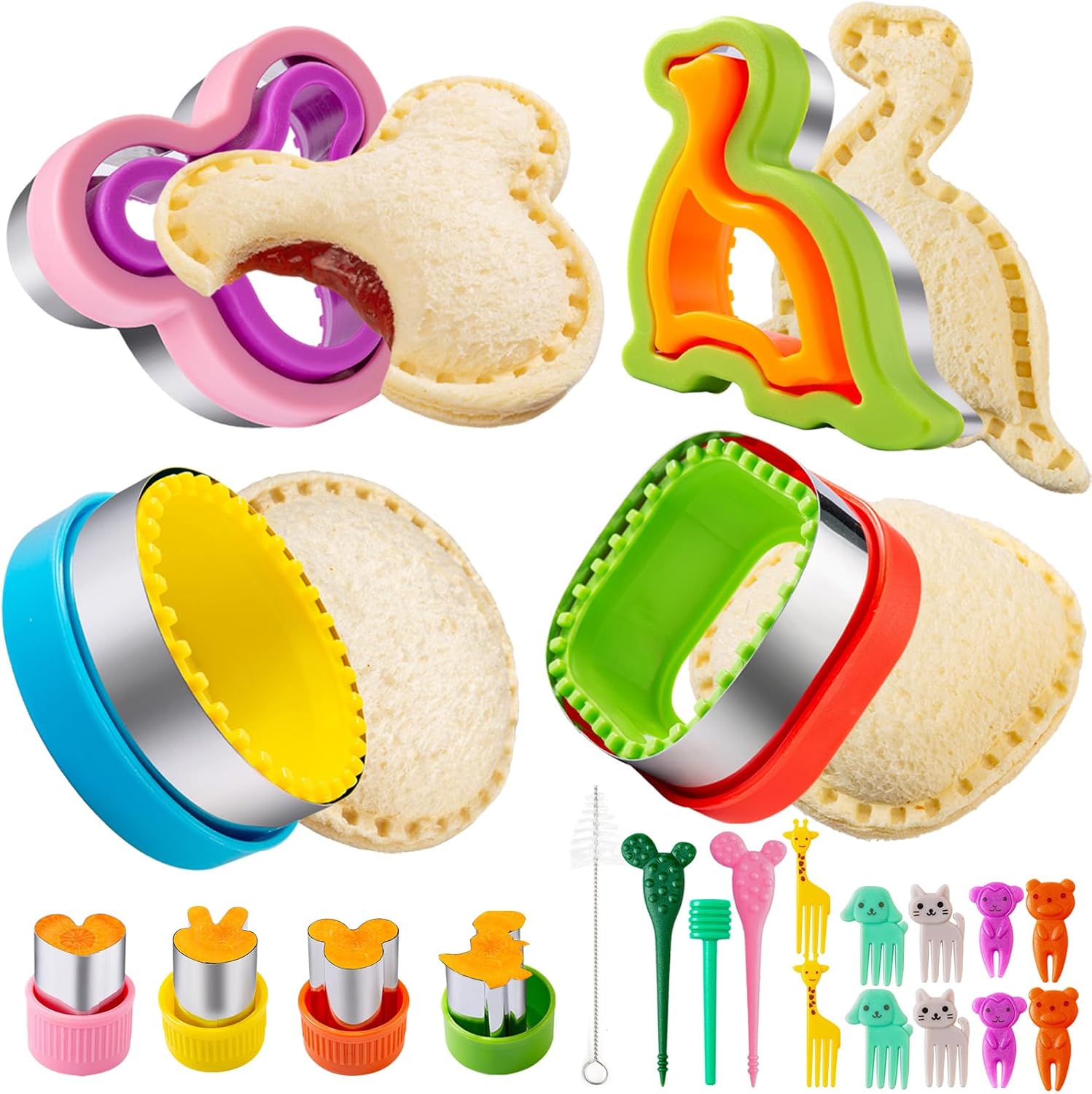 Nifogo sandwich cutter front view of the 22 piece set