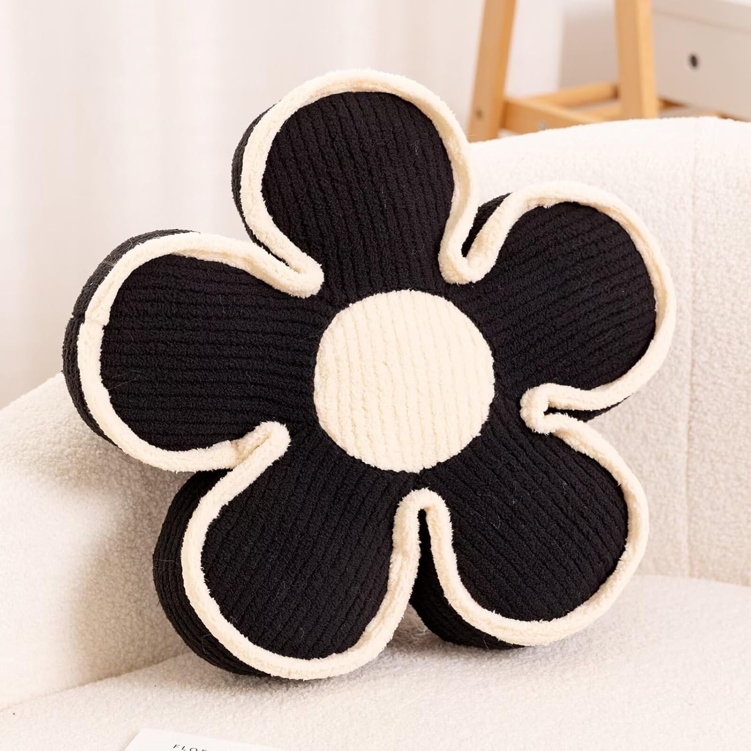 Kcvvcr black flower shaped floor cushion front view