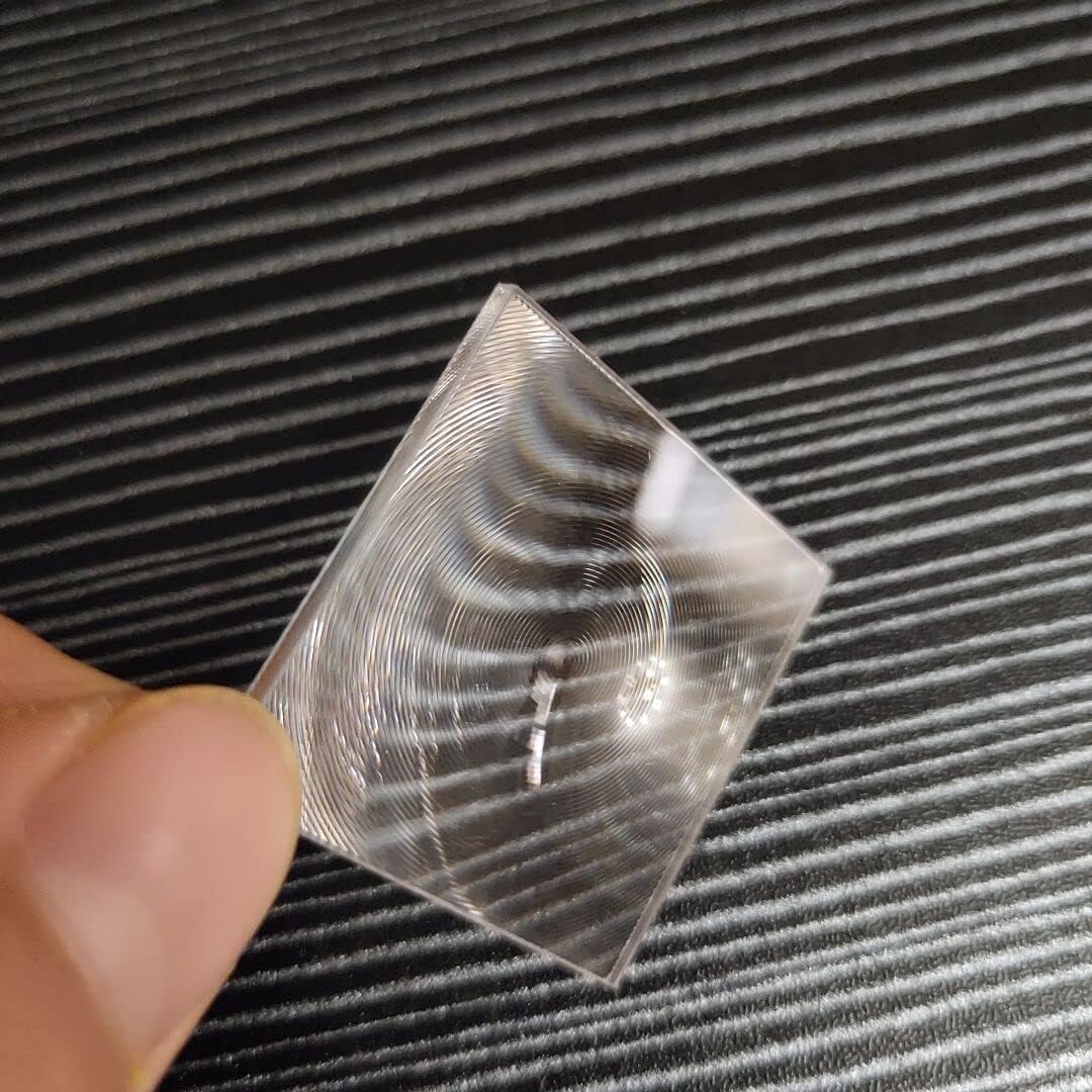 Akatsukiqi 30x30mm Fresnel lens front view optical component