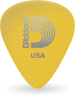 Planet Waves Duralin guitar picks close up of the 1mm blue plectrum surface texture.