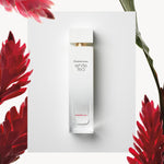 Elegant glass bottle packaging of long lasting crisp perfume spray
