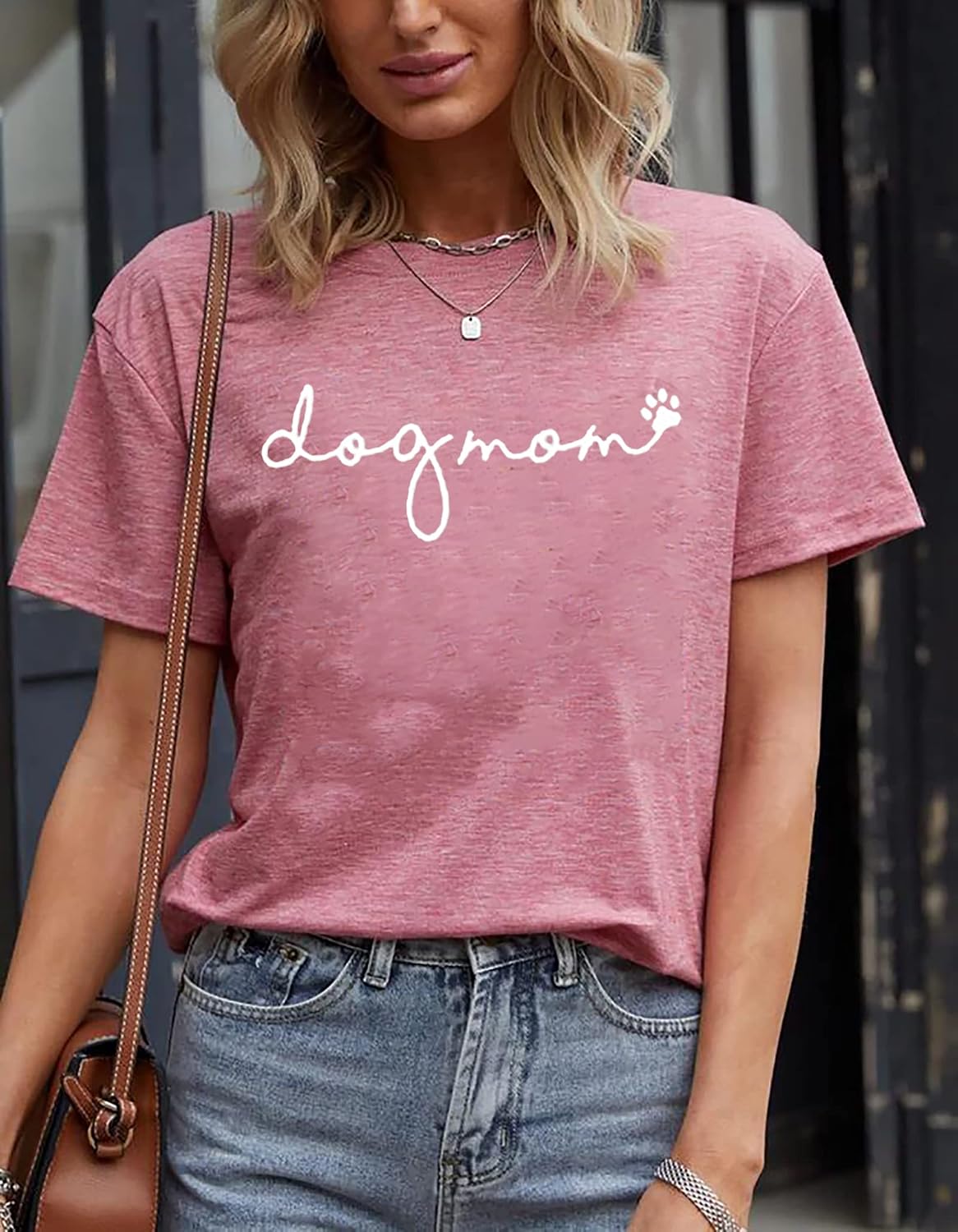 BOMYTAO dog mom graphic tee fabric close up detail
