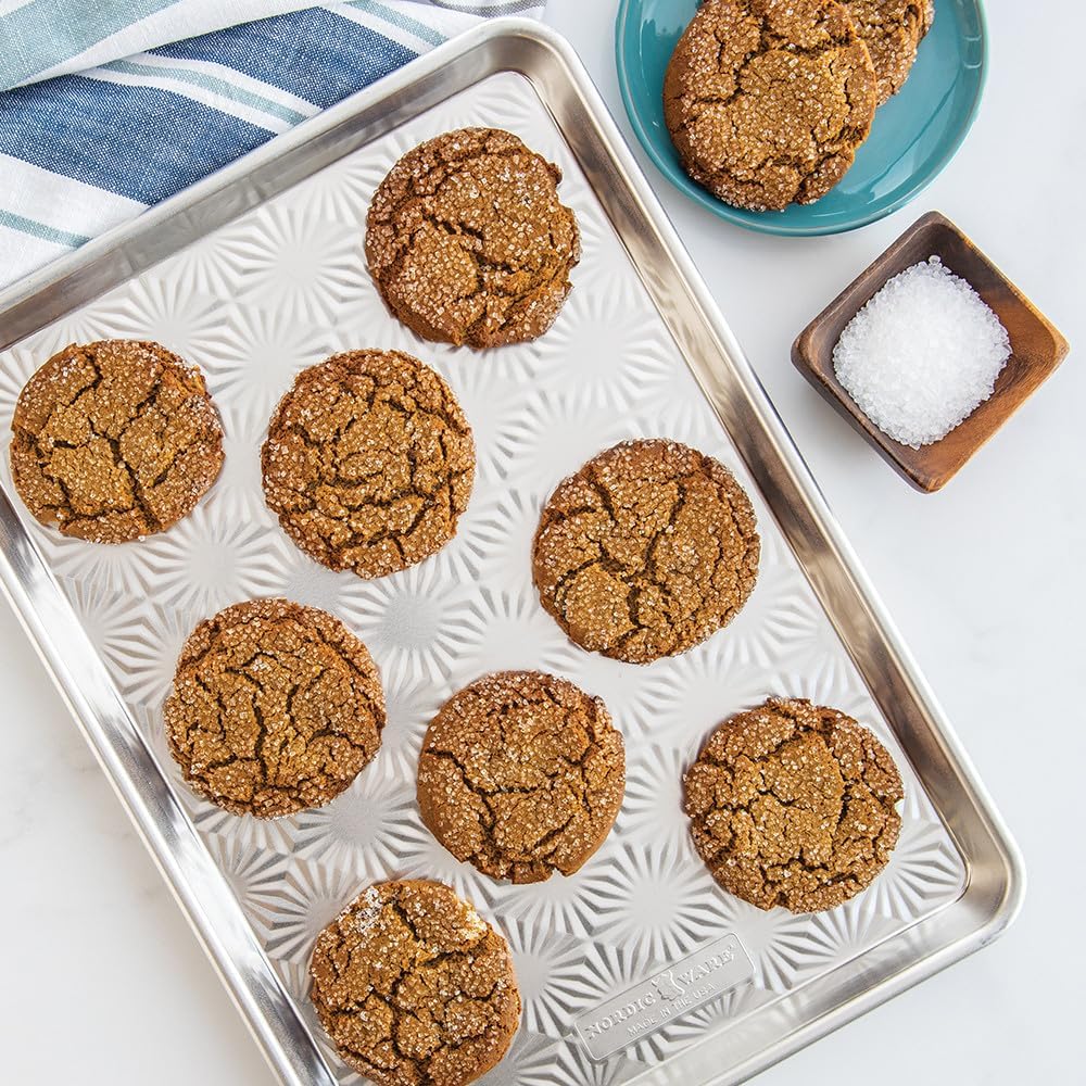 Nordic Ware baking pan reinforced steel rim and professional dimensions