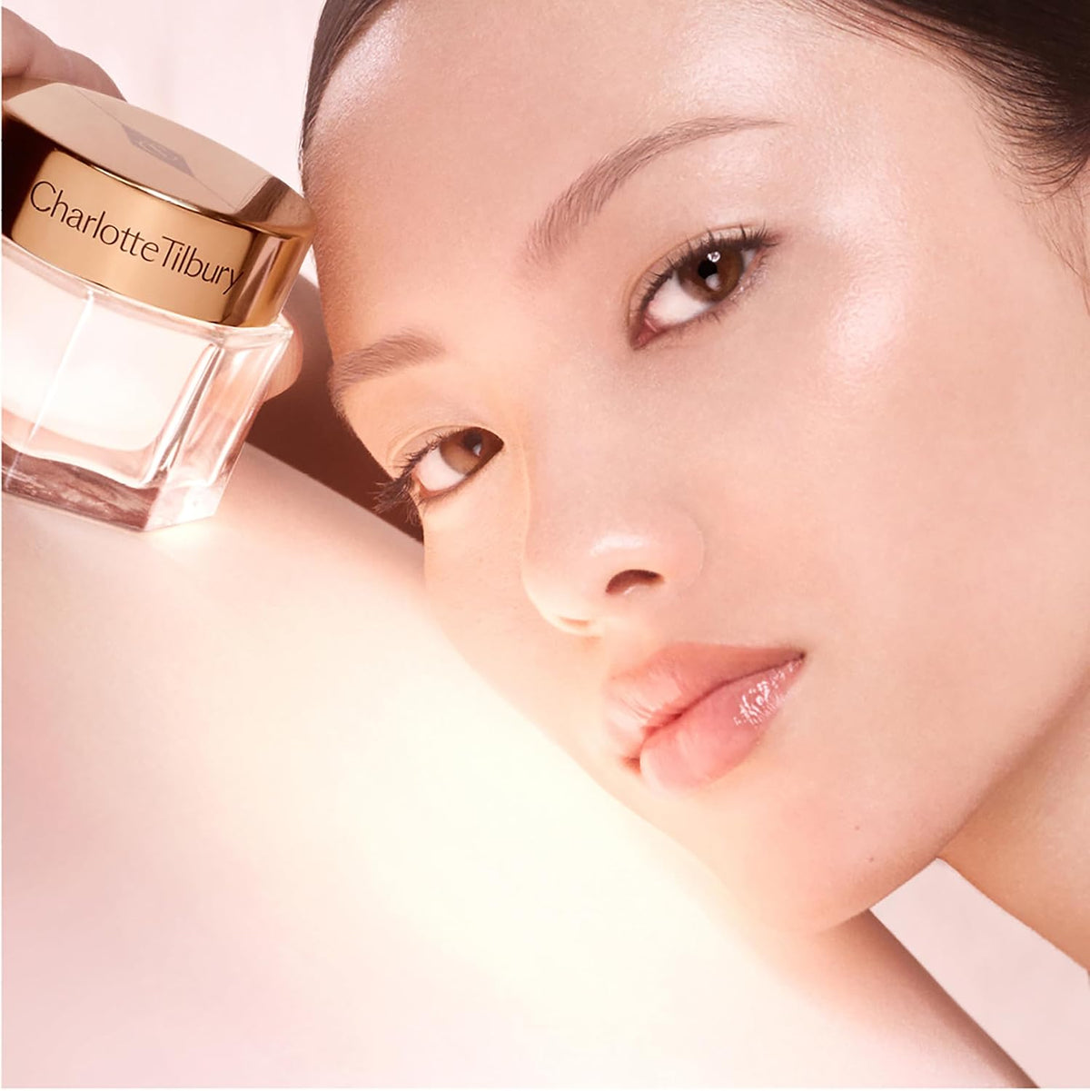 Ingredient-focused view of Magic Cream moisturizer