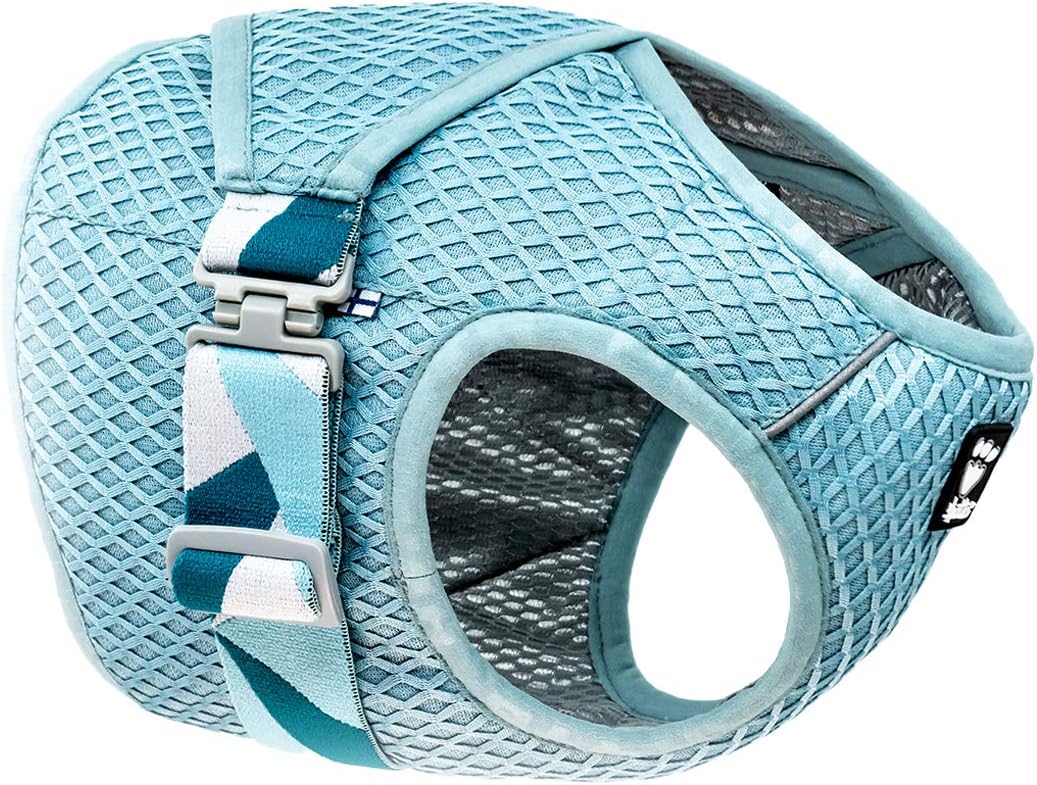 Hurtta cooling wrap aquamarine dog vest front view