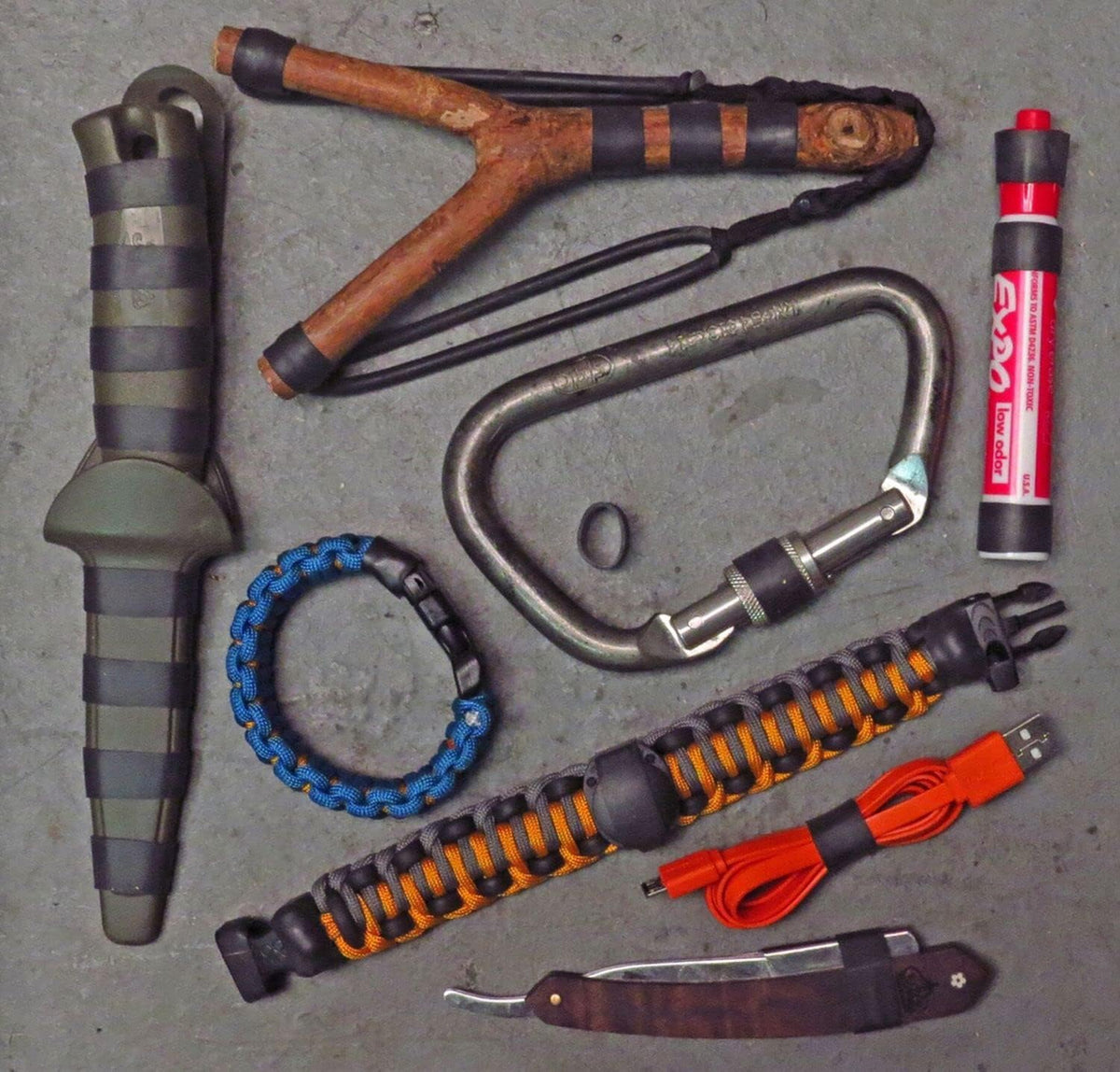 Outdoor survival gear bundle with rubber bands