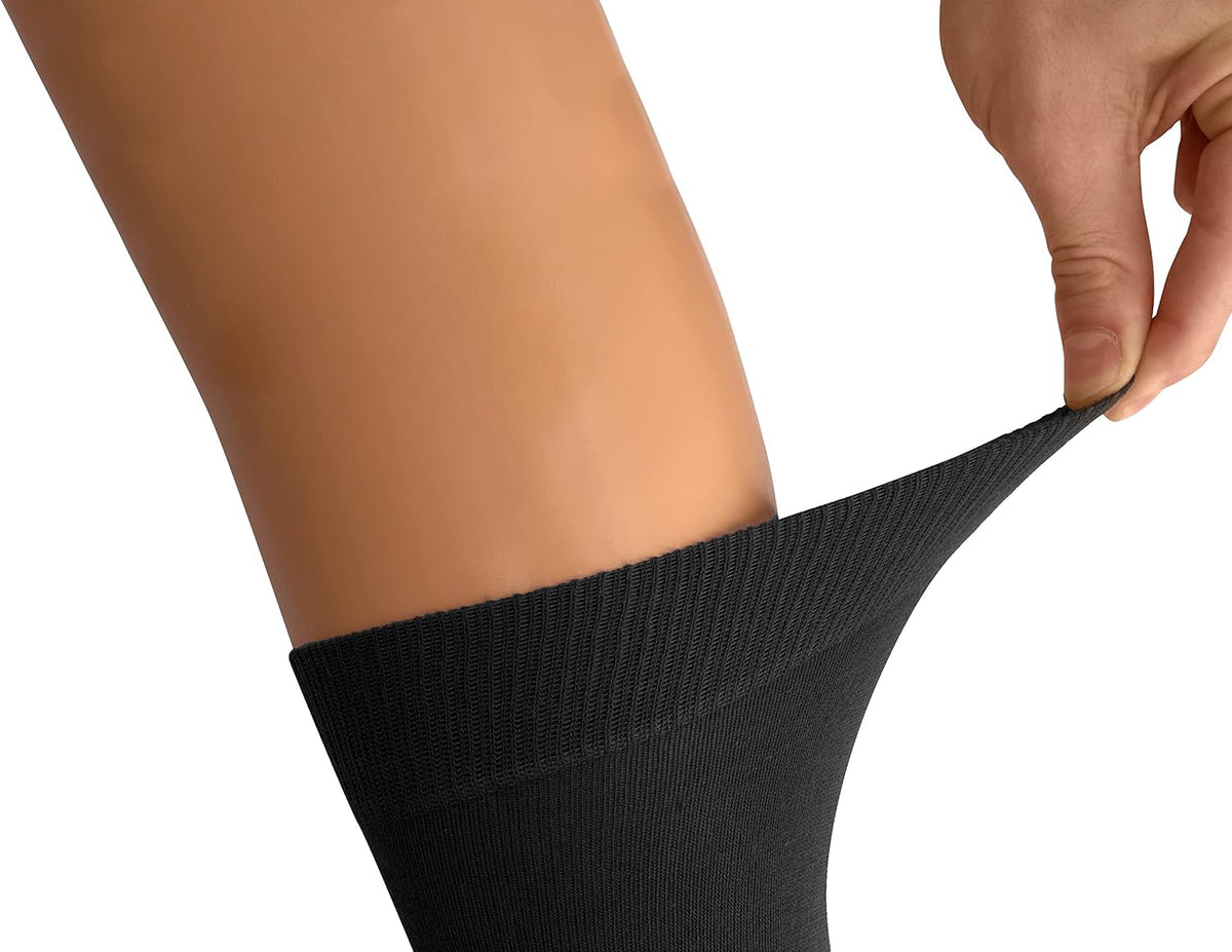 Easton Marlowe combed cotton socks folded display