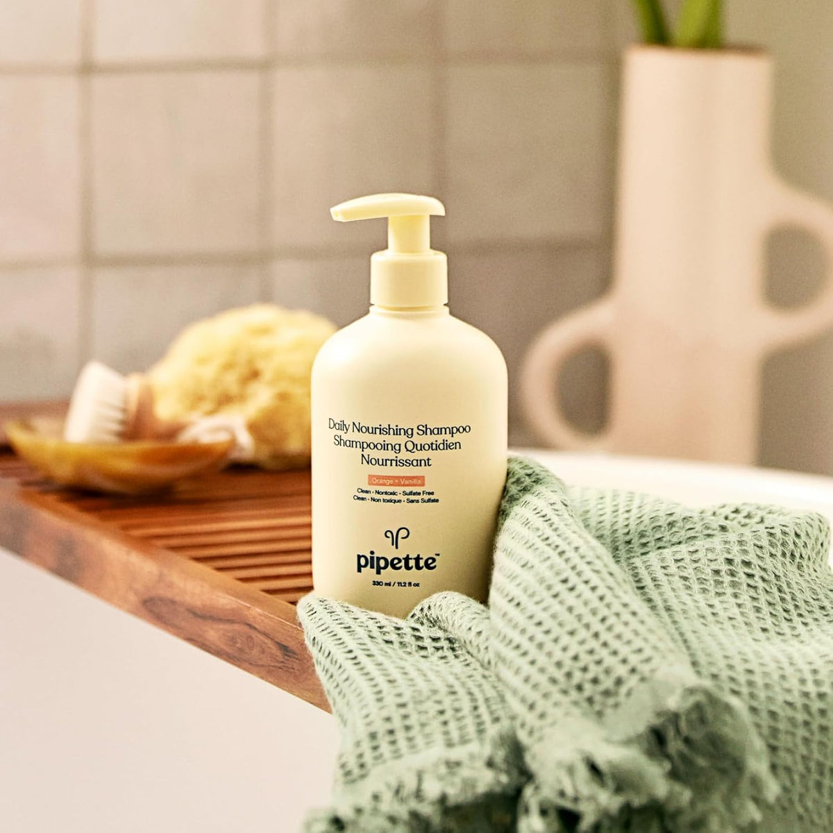 Pipette kids shampoo cap and packaging overview