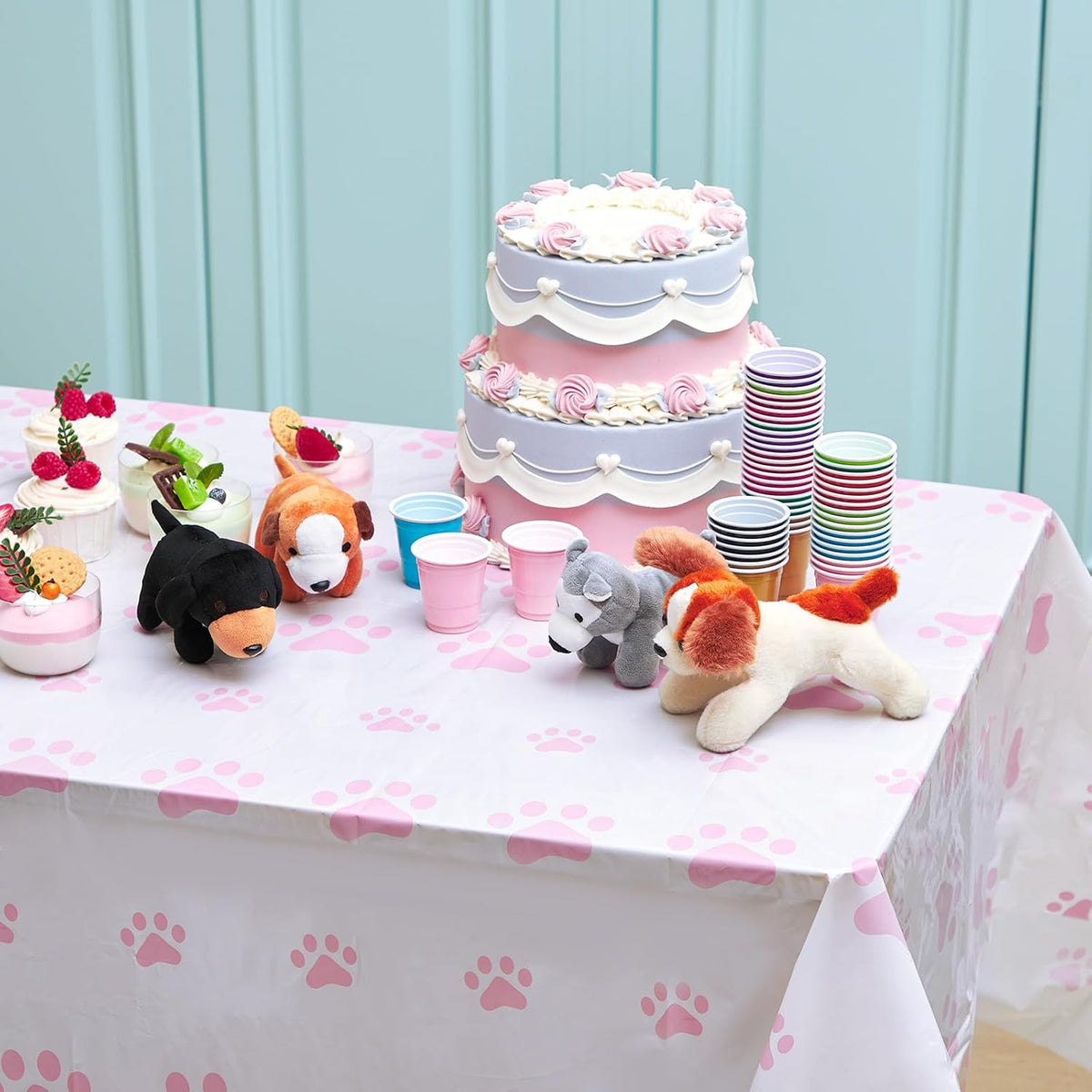 Folded waterproof table cover set showing size dimensions