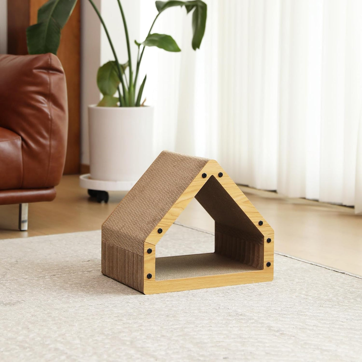Fukumaru eco friendly cat accessory