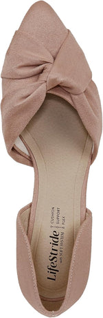 LifeStride Abby pumps close-up of toe detail
