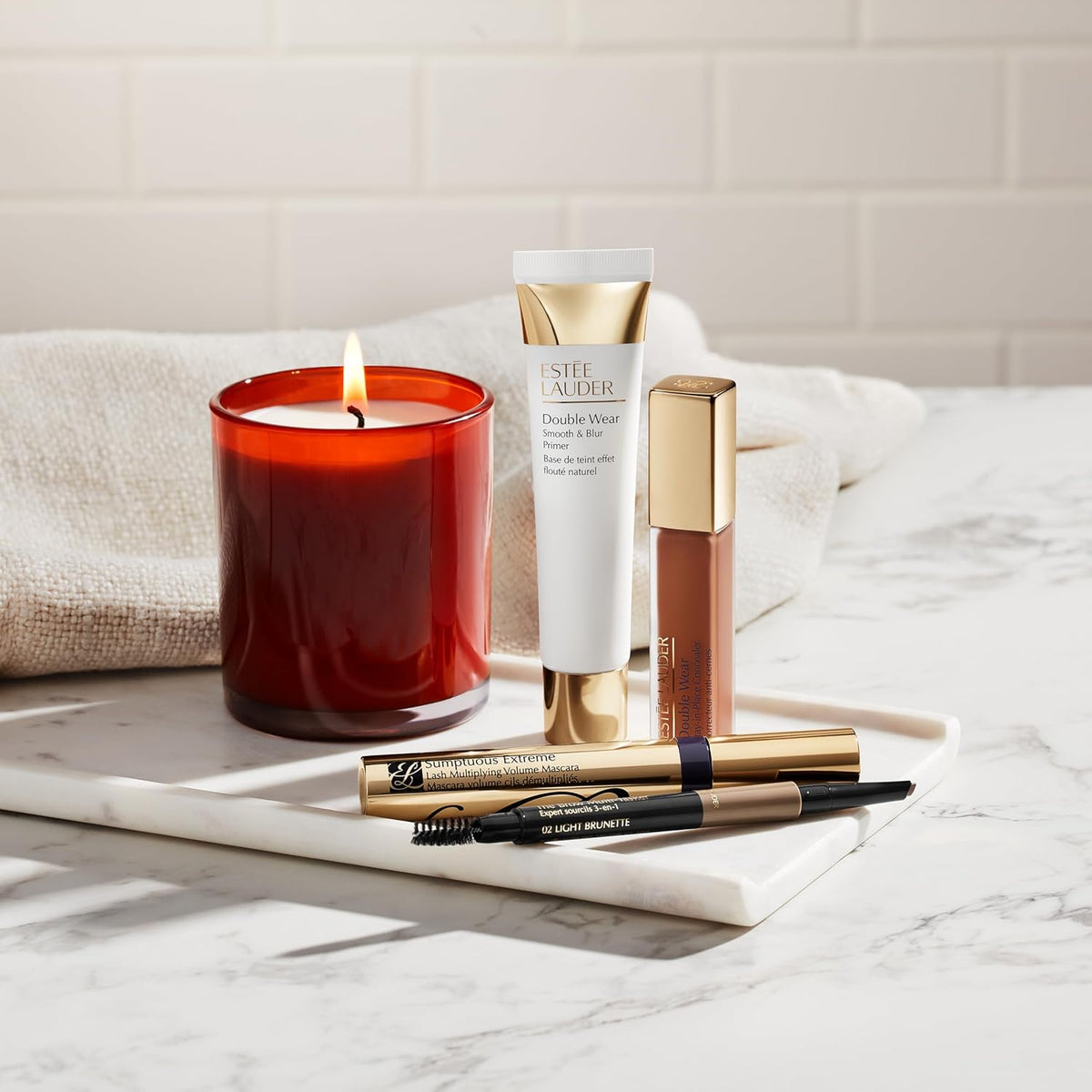 Estee Lauder brow spoolie brush detail