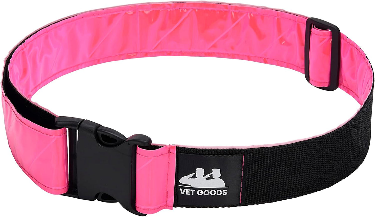 Vet Goods pink reflective safety belt buckle detail
