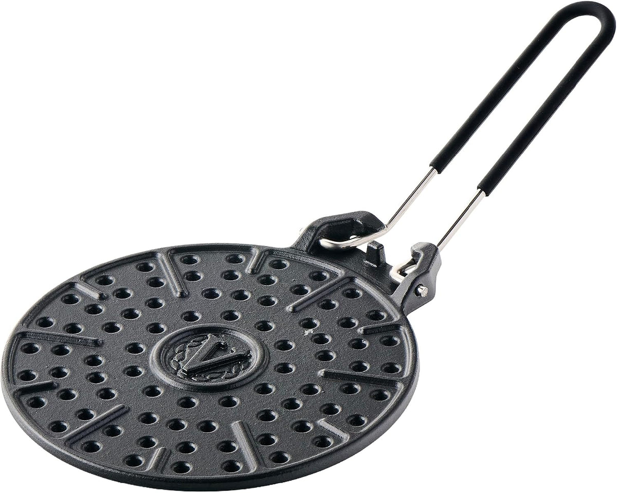 Victoria cast iron arepa grill front view