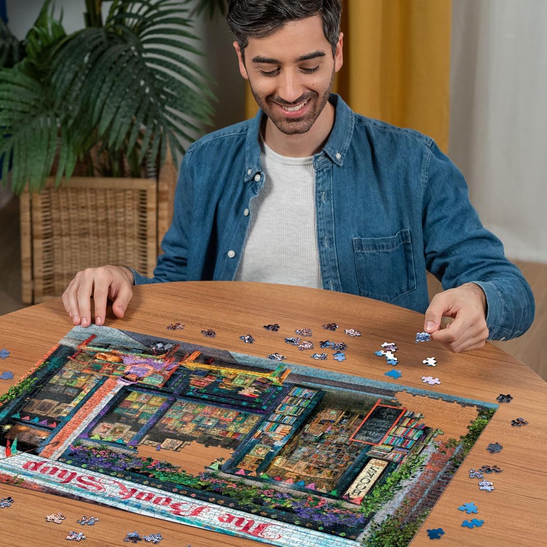 Ravensburger branded puzzle packaging details