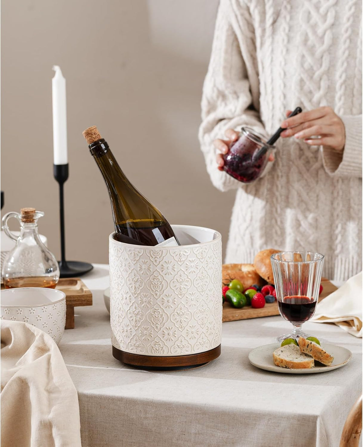 MIKIGEY off white utensil holder top opening view