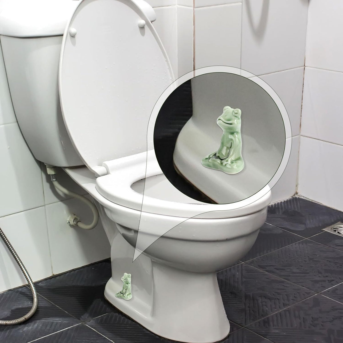 PEUTIER whimsical frog bathroom hardware decor lifestyle shot