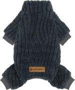 XPUDAC small pet winter clothes size perspective image.