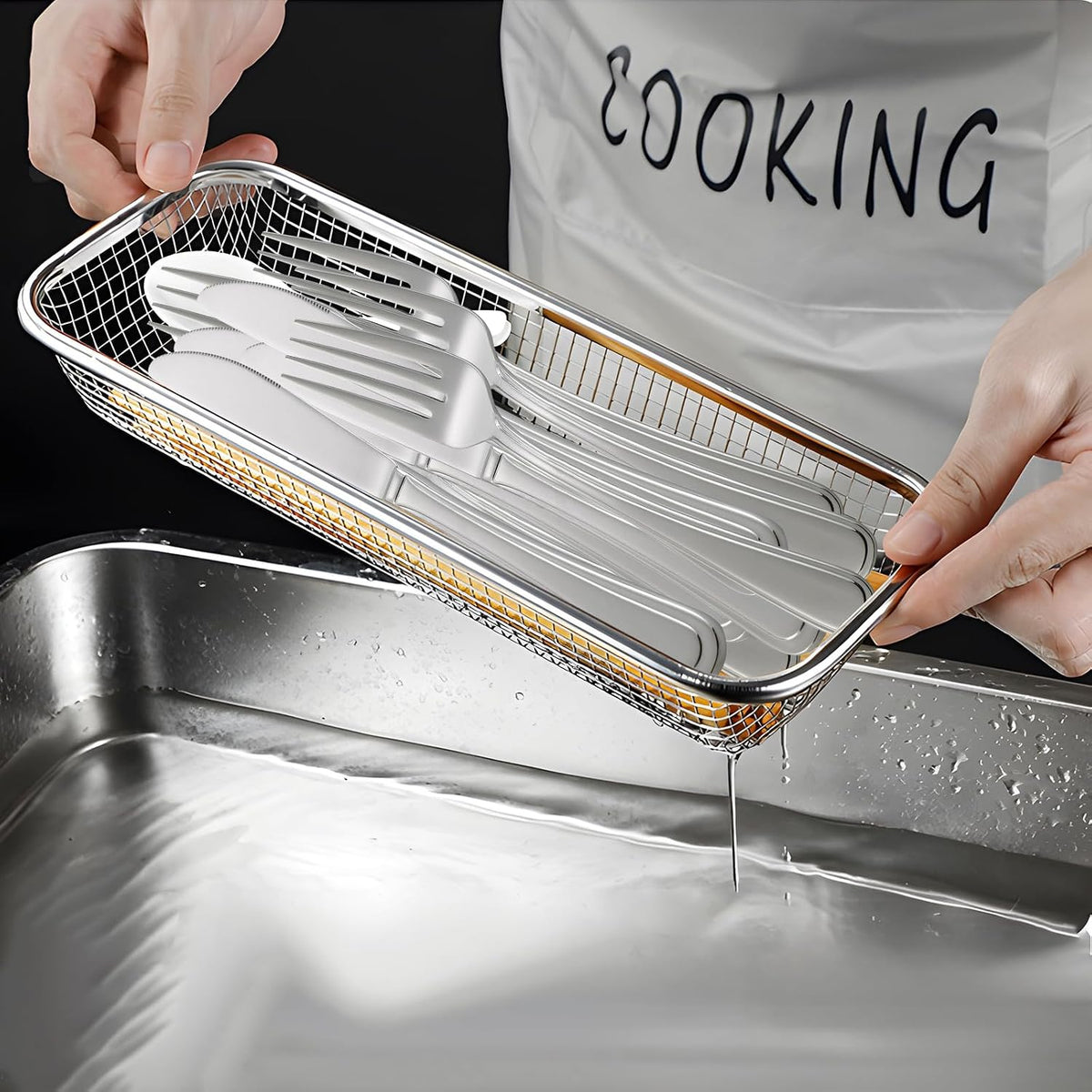 IWNTWY cutlery organizer showing bottom tripod elevation