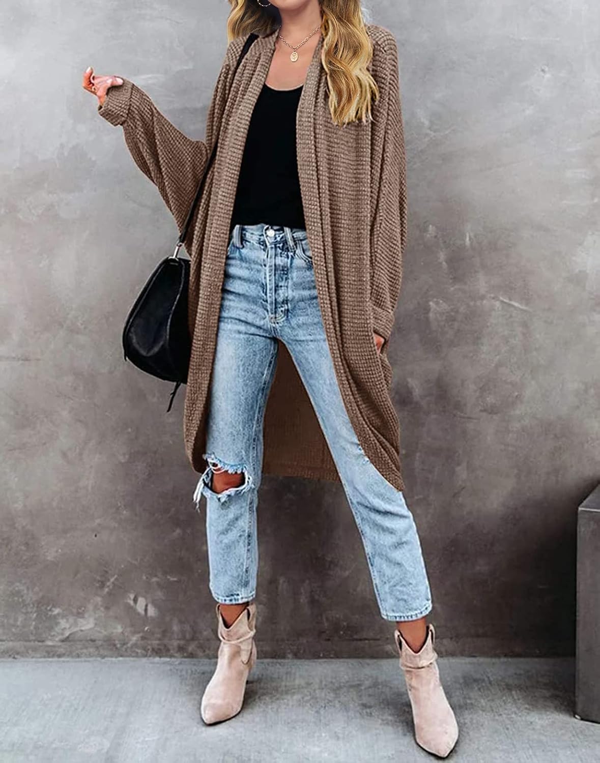 MEROKEETY women fashion winter clothes lifestyle shot