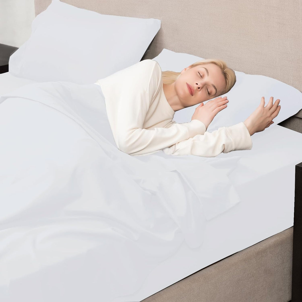 Mejoroom 4 piece bed sheet set folded stack